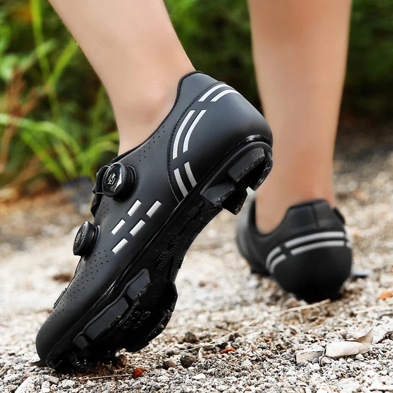 Carbon sport cycling shoes with cleats