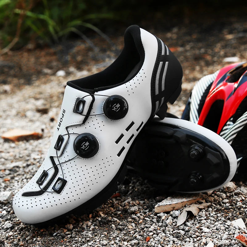 Carbon sport cycling shoes with cleats