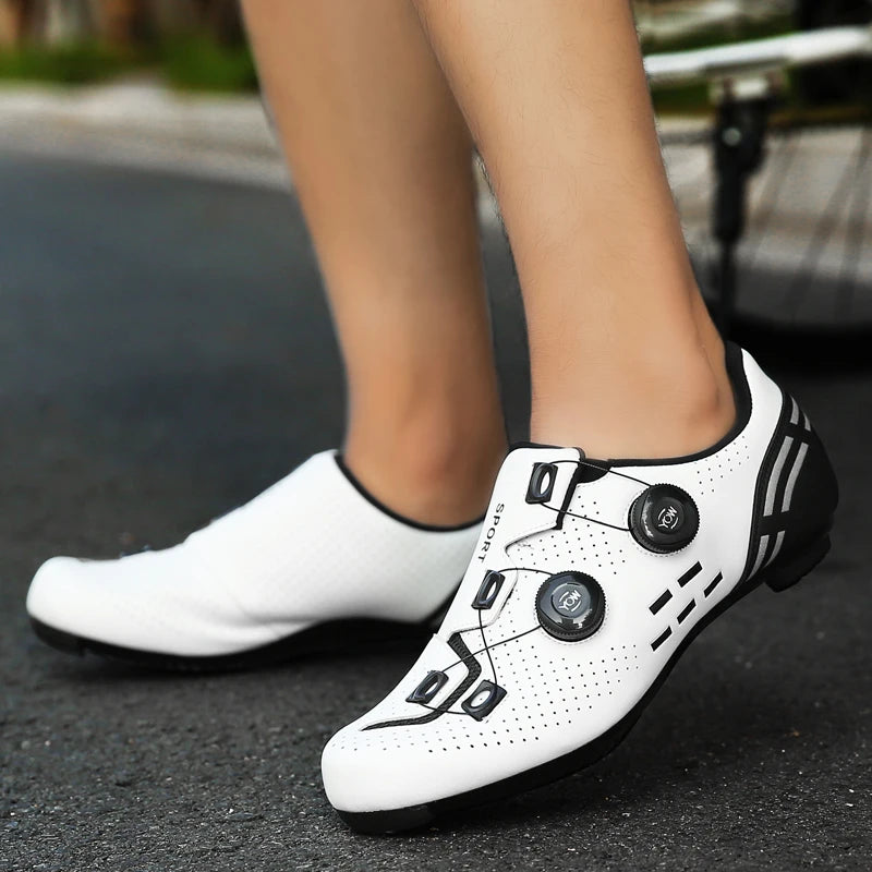 Carbon sport cycling shoes with cleats
